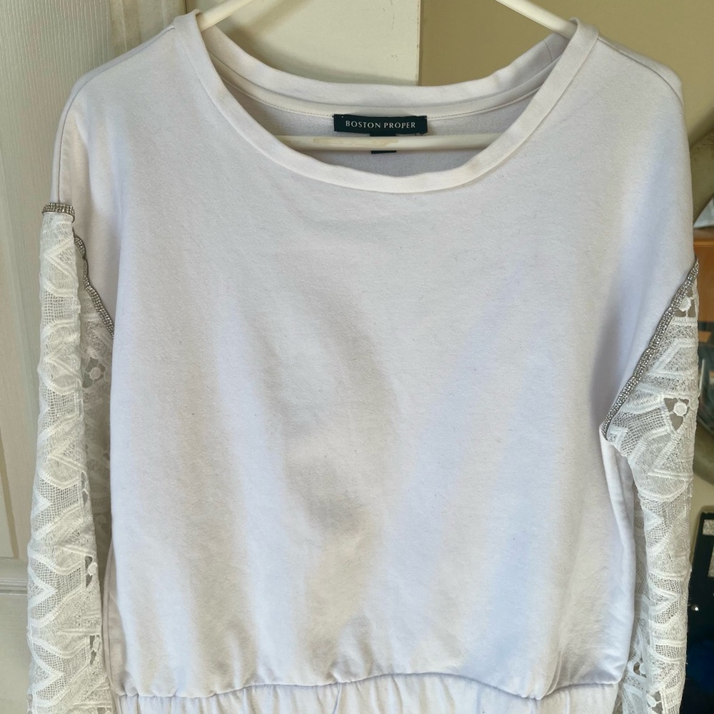 Boston Proper White Lace Sleeve Sweatshirt
